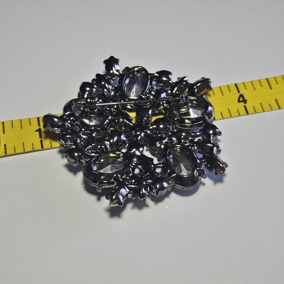 **Final Sale** Dark Silver Tone Purple Blue Gray Rhinestone Brooch - Picture 4 of 9